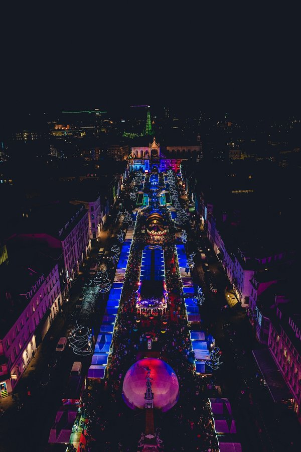 Affiche de ville personnalisée : créez votre souvenir unique en un clic